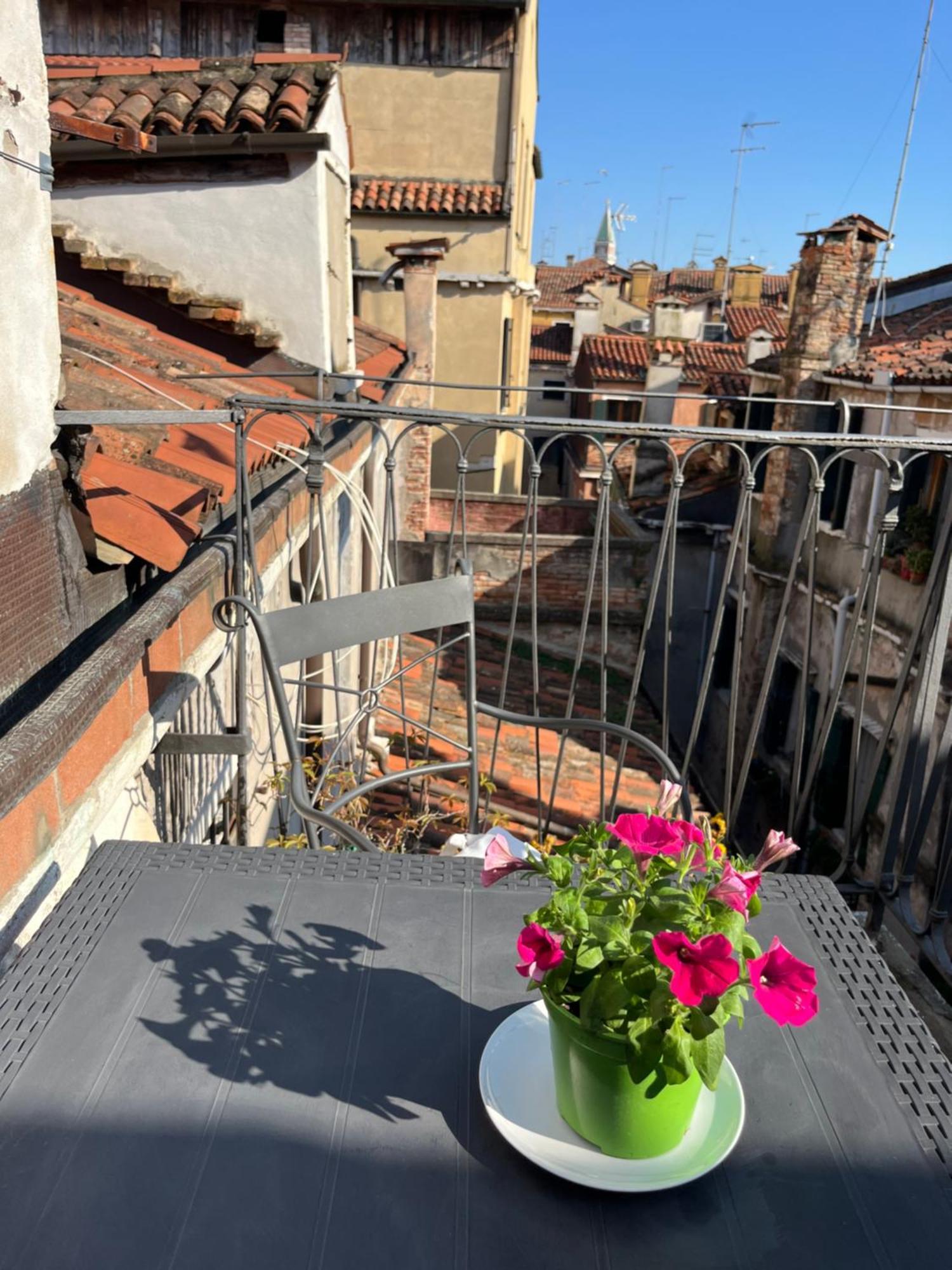 Romantic Rialto Apartment Venice Exterior photo